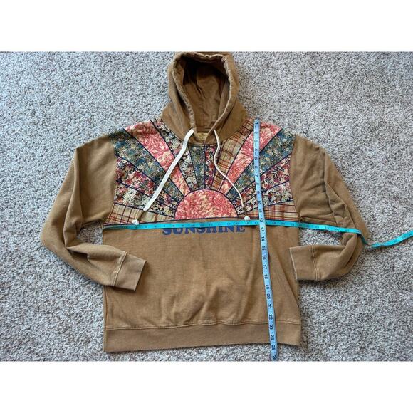 Simply Southern Sweatshirt, size women's medium; SUNSHINE patchwork design; boho - Picture 7 of 9